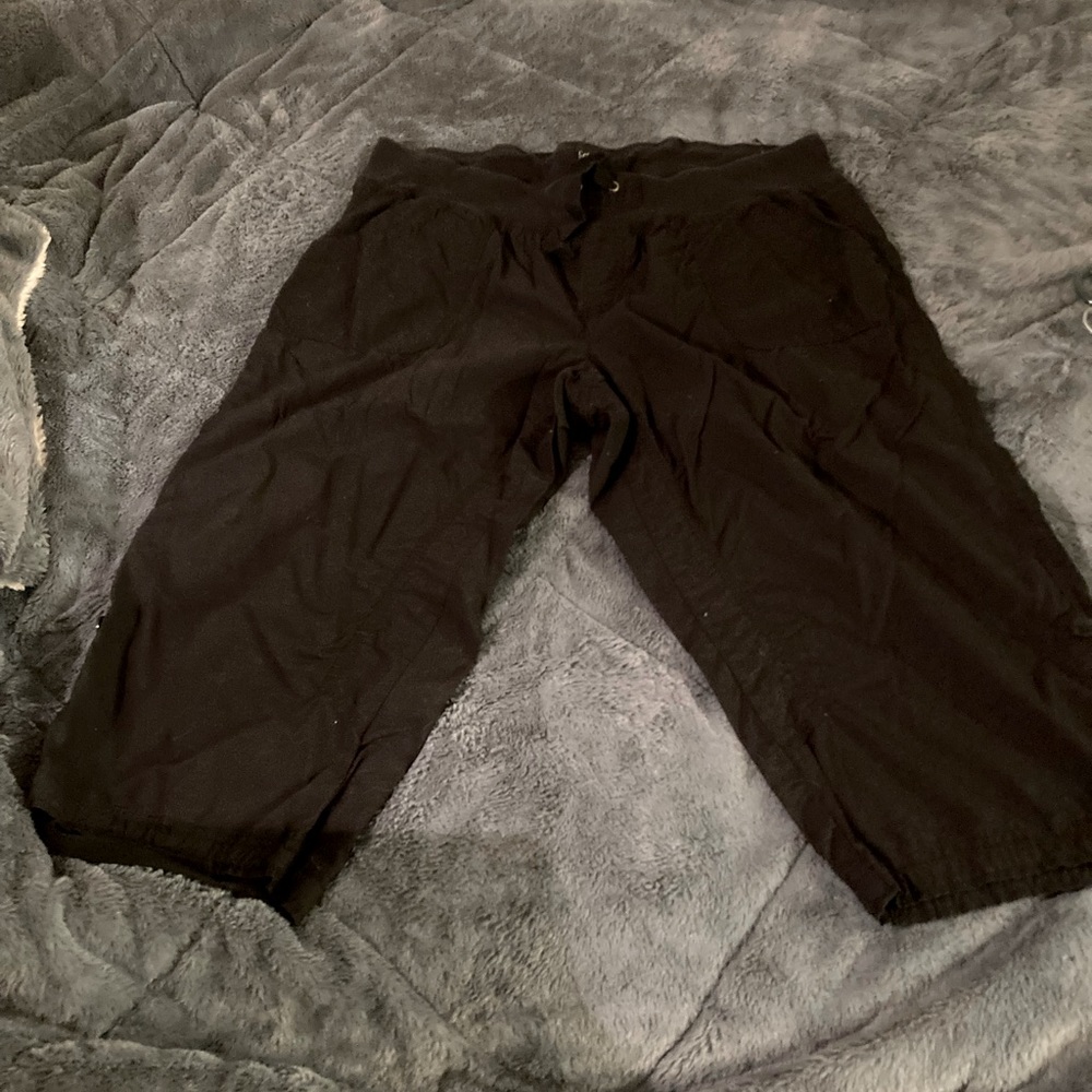 Calvin Klein capris